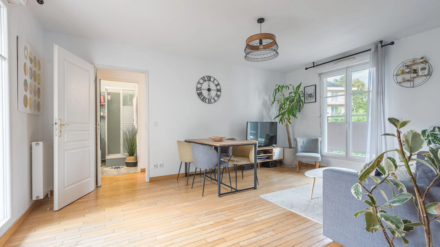 Appartement vendu rue Liborel Chennevières-sur-Marne par Matthieu Azincourt et Wendy Gonçalves iad France