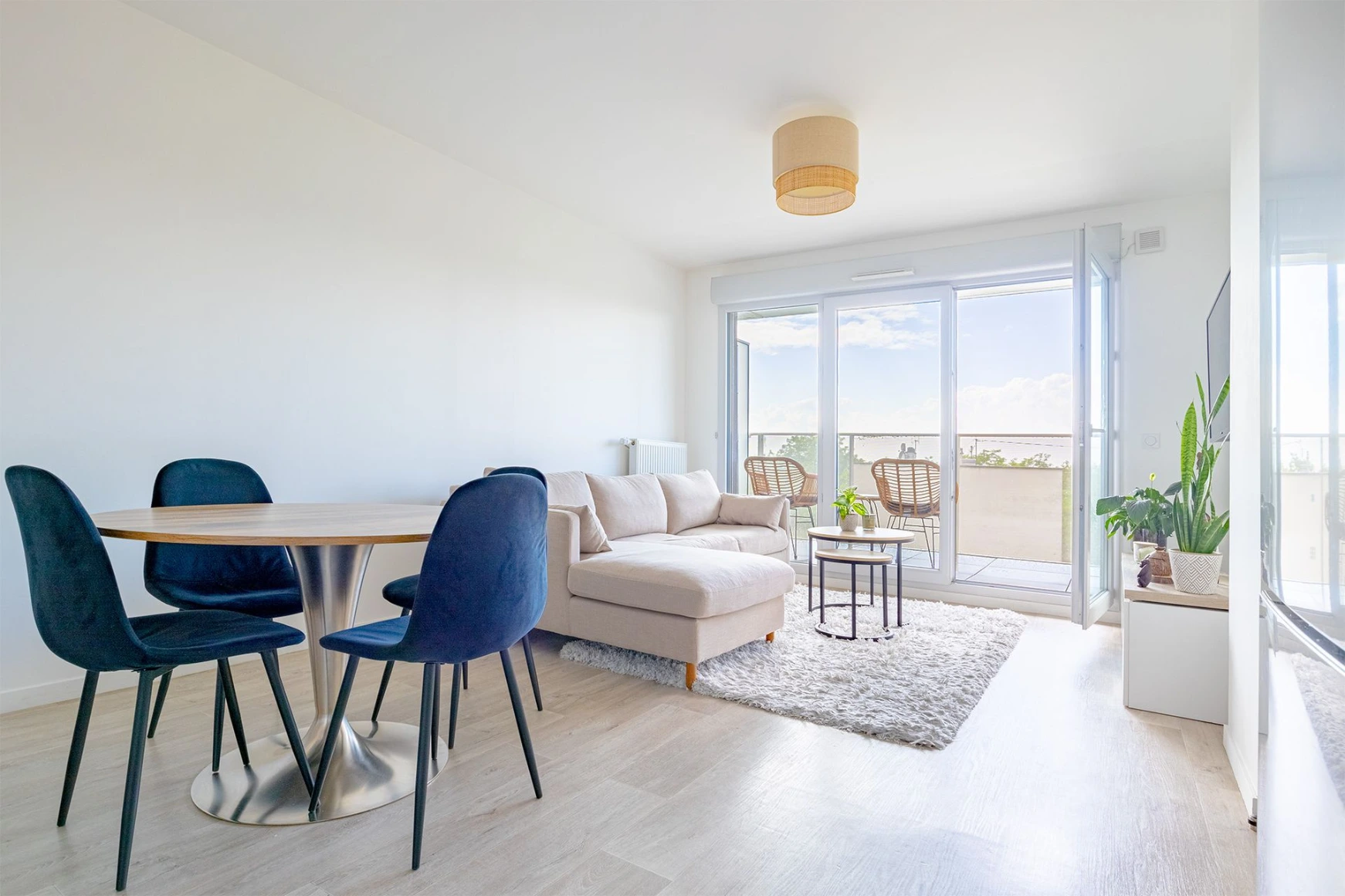 Appartement vendu rue Dominique Adenot à Champigny-sur-Marne par Matthieu Azincourt et Wendy Gonçalves iad France