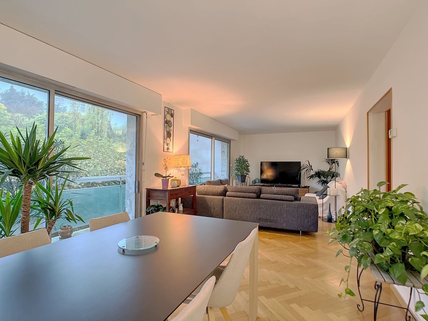 Appartement vendu boulevard Gabriel Péri Rosny-sous-Bois par Matthieu Azincourt et Wendy Gonçalves iad France